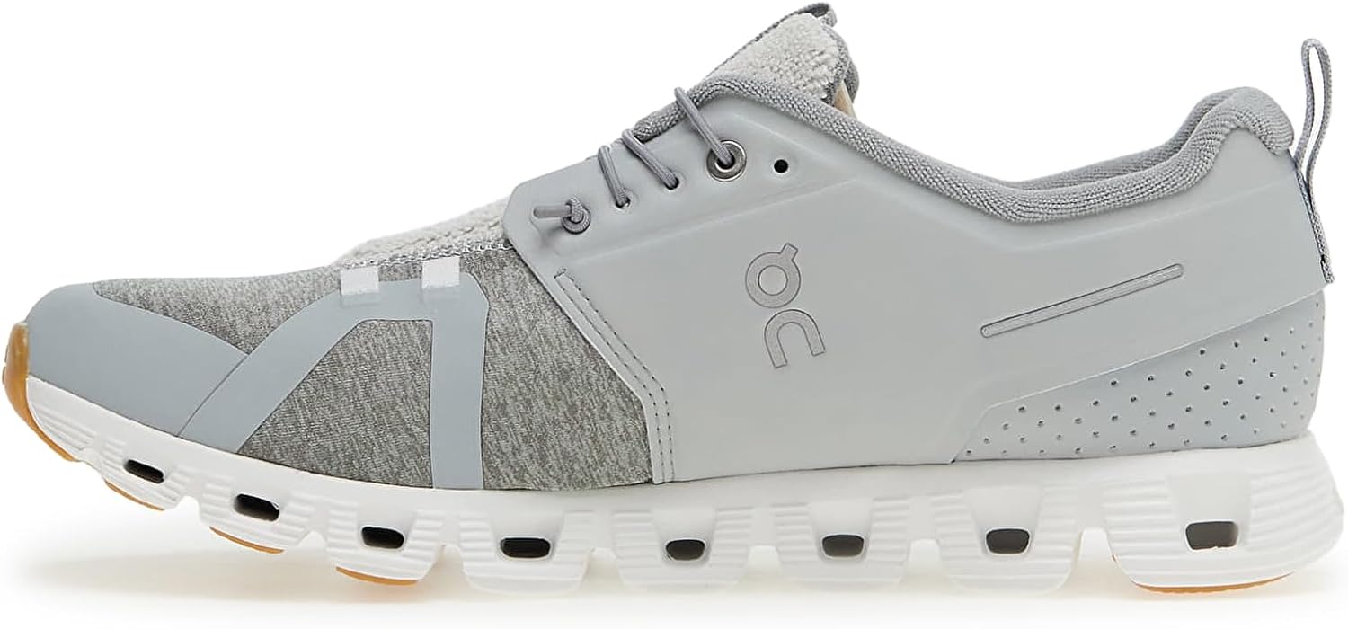 On Women's Cloud 5 Sneakers
